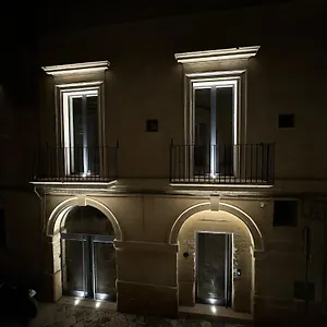Alora Boutique Italy